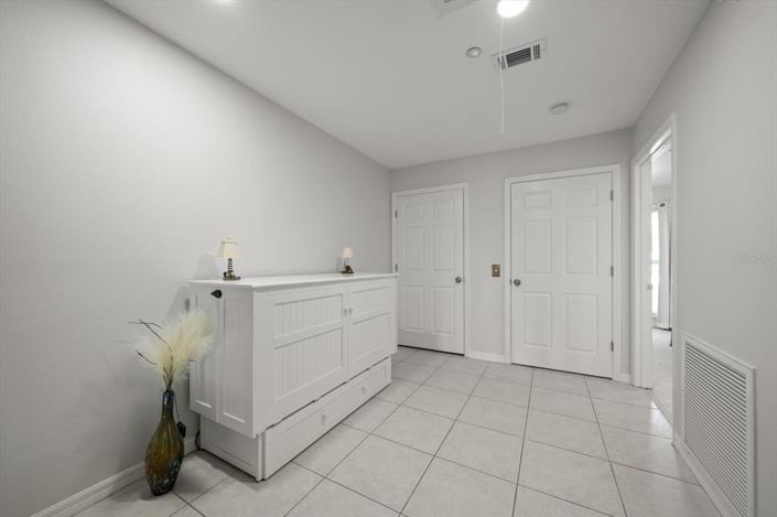 Image No.20-3 Bed Townhouse for sale