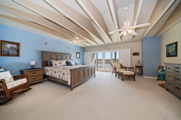 Image No.21-3 Bed Townhouse for sale