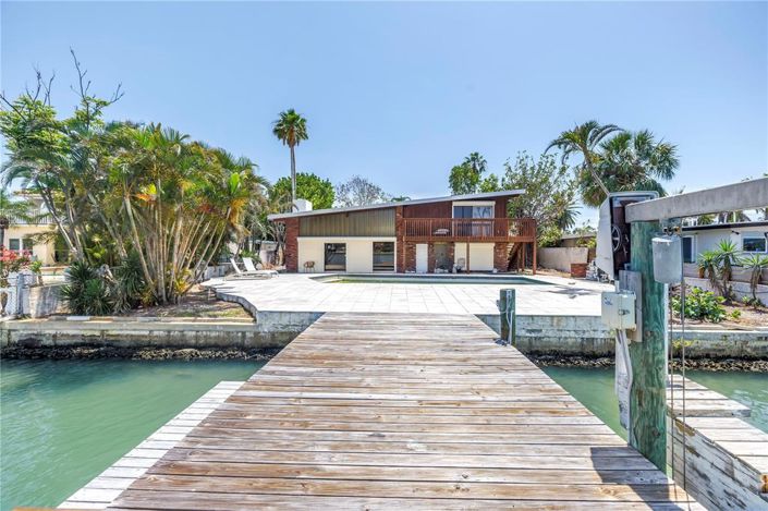 Image No.25-4 Bed Property for sale