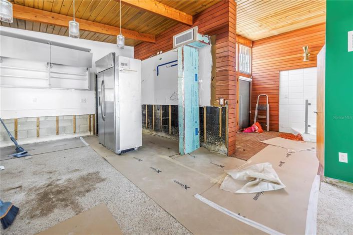 Image No.28-4 Bed Property for sale