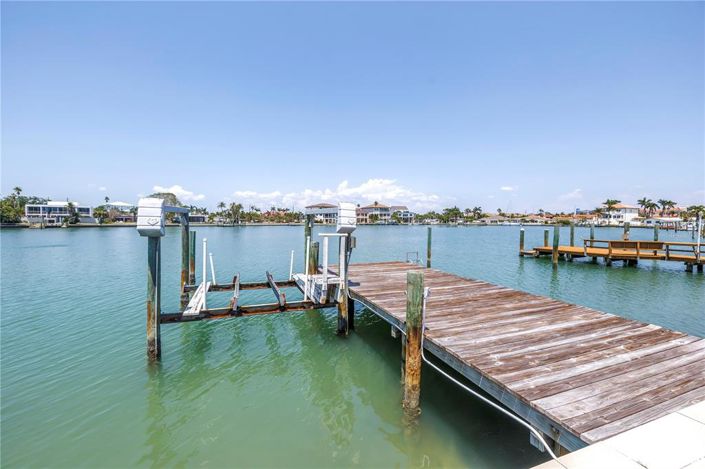 Image No.3-4 Bed Property for sale