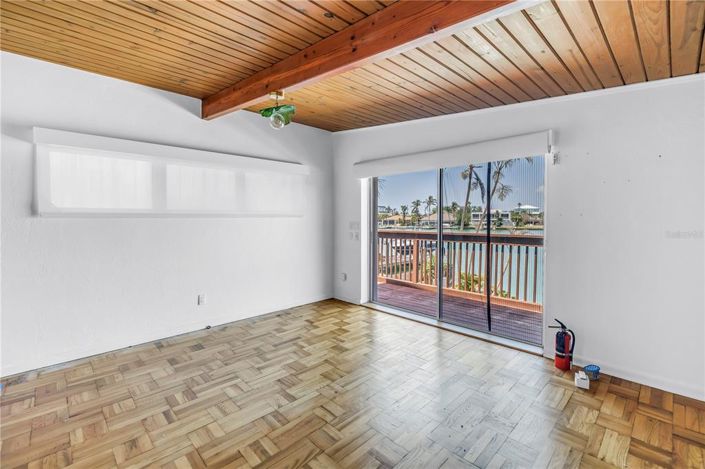 Image No.33-4 Bed Property for sale