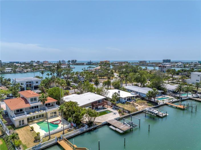 Image No.57-4 Bed Property for sale