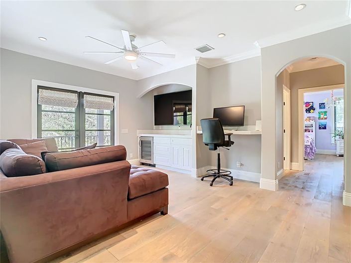 Image No.41-4 Bed Property for sale