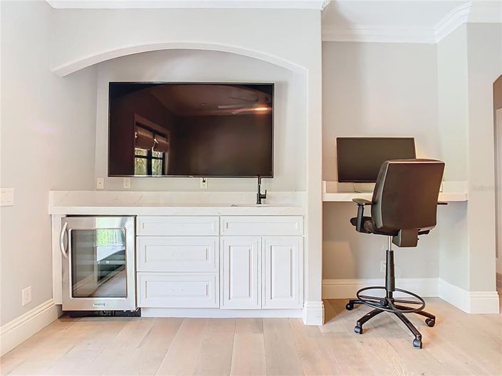 Image No.43-4 Bed Property for sale