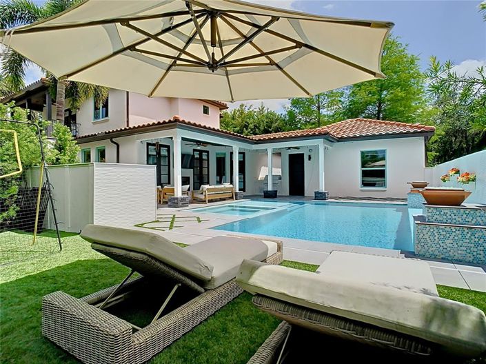 Image No.7-4 Bed Property for sale