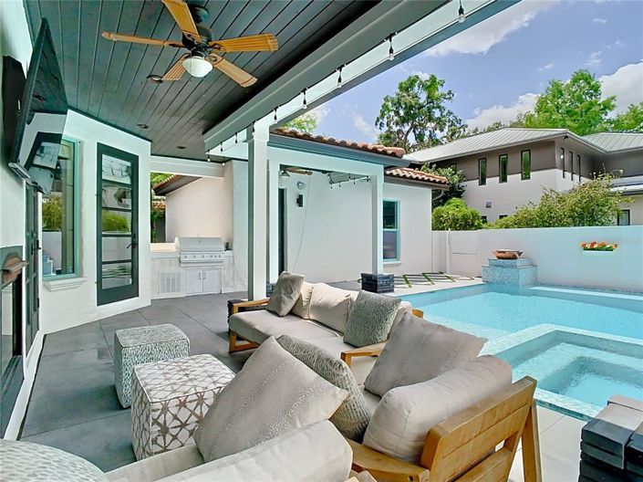 Image No.9-4 Bed Property for sale