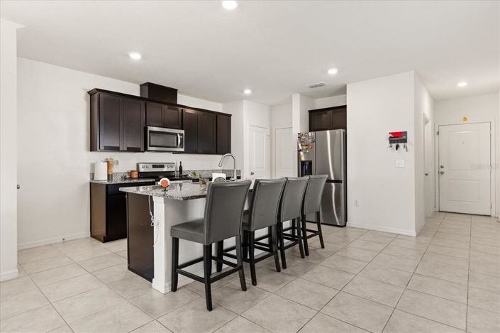 Image No.6-3 Bed Townhouse for sale