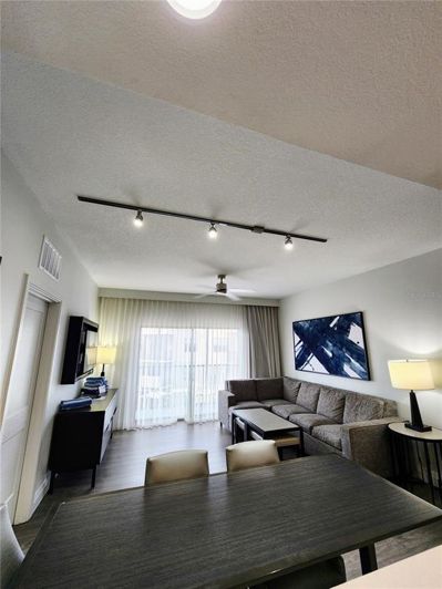 Image No.7-3 Bed Property for sale