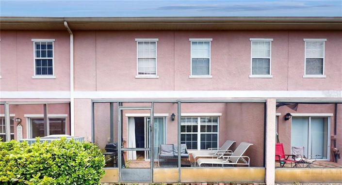 Image No.26-4 Bed Townhouse for sale