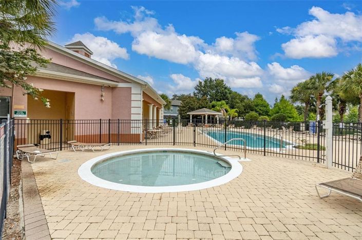 Image No.27-4 Bed Townhouse for sale