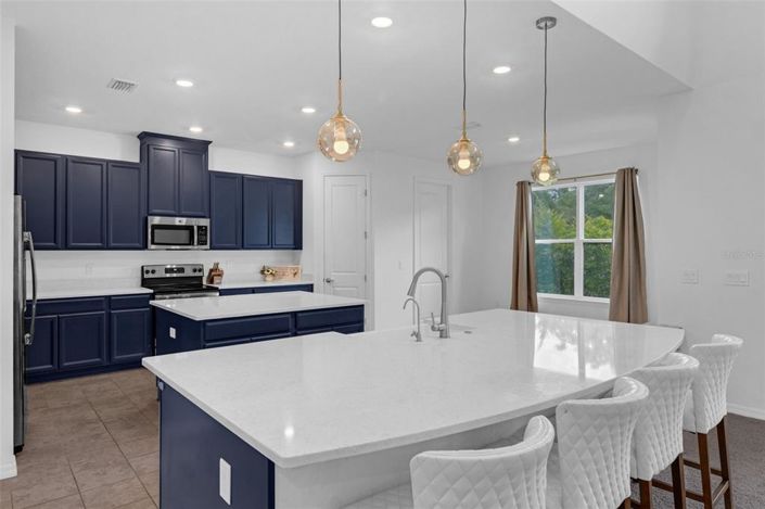 Image No.18-5 Bed Property for sale