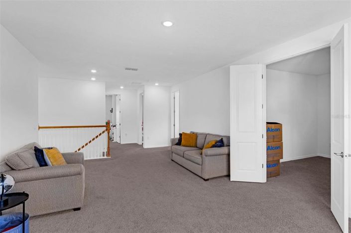 Image No.28-5 Bed Property for sale