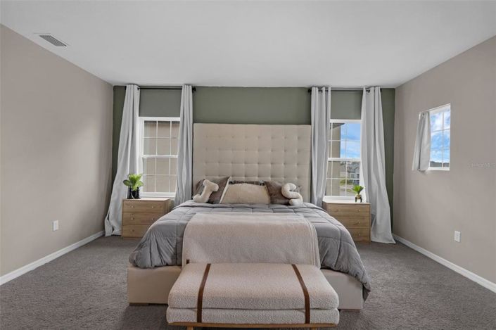 Image No.32-5 Bed Property for sale