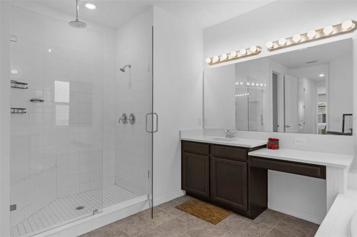 Image No.37-5 Bed Property for sale