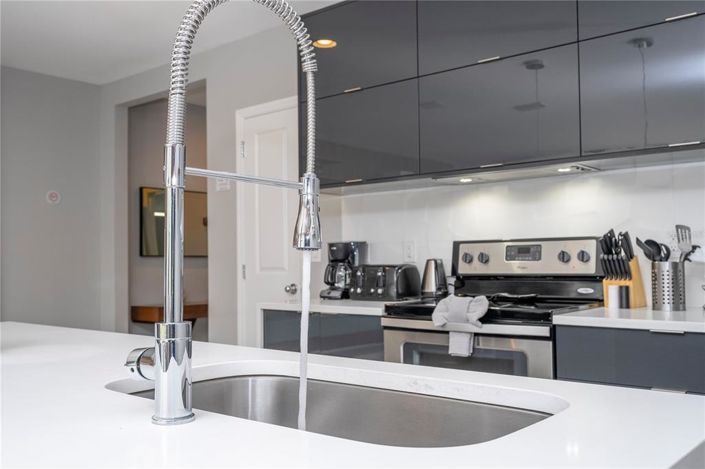 Image No.15-4 Bed Townhouse for sale