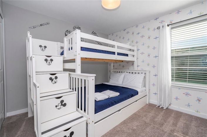 Image No.38-4 Bed Townhouse for sale