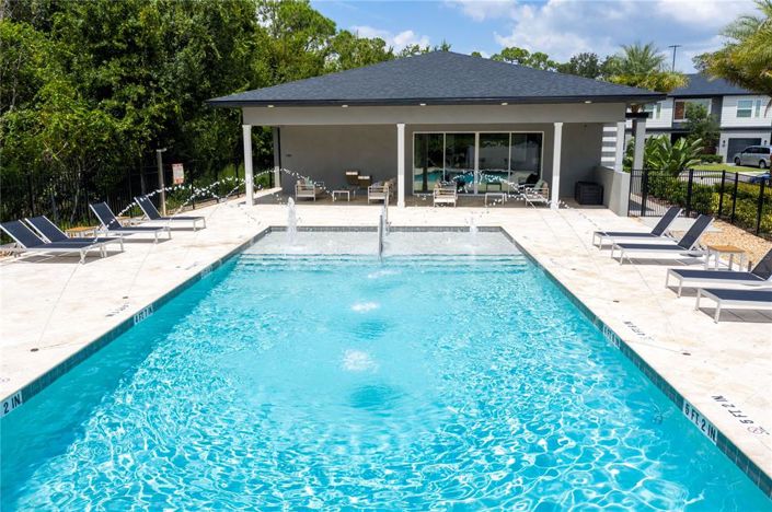 Image No.53-4 Bed Townhouse for sale