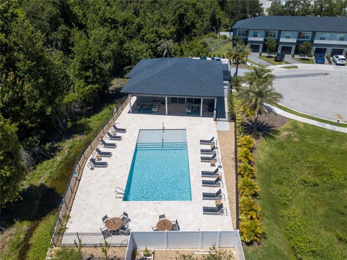 Image No.57-4 Bed Townhouse for sale