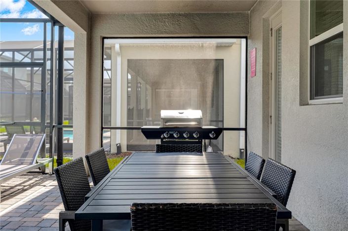 Image No.30-9 Bed Property for sale