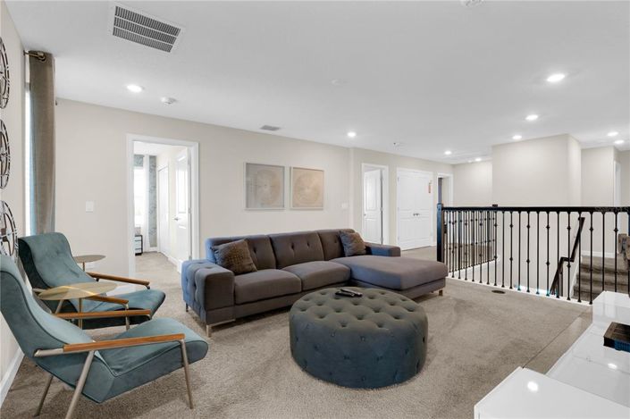 Image No.53-9 Bed Property for sale