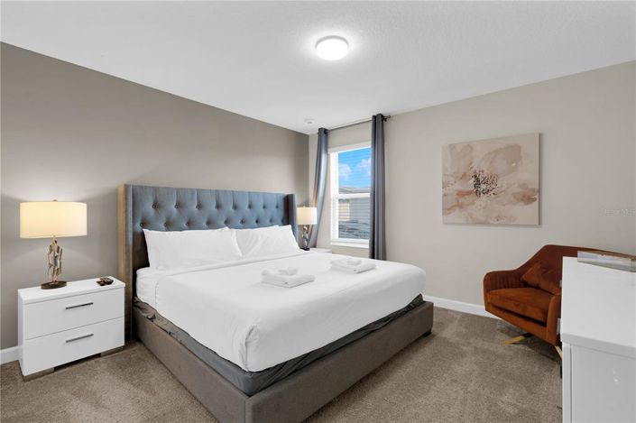 Image No.56-9 Bed Property for sale