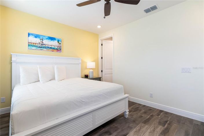 Image No.12-3 Bed Townhouse for sale