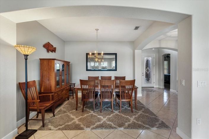 Image No.11-4 Bed Property for sale