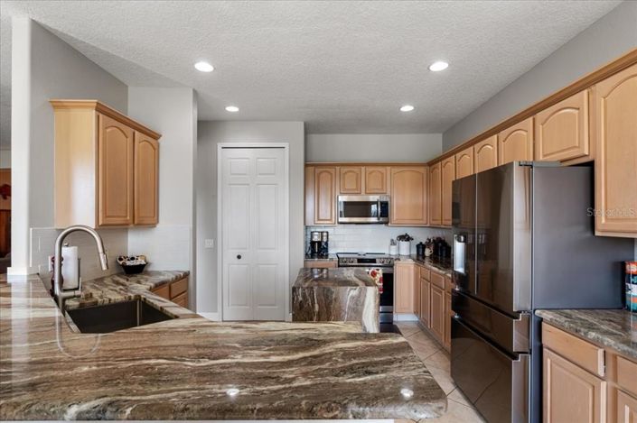 Image No.22-4 Bed Property for sale