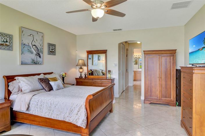 Image No.31-4 Bed Property for sale