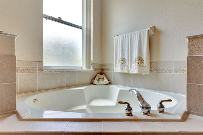 Image No.34-4 Bed Property for sale