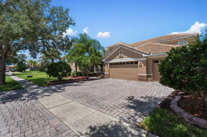 Image No.4-4 Bed Property for sale