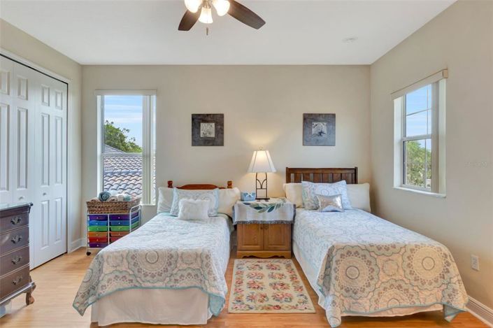 Image No.43-4 Bed Property for sale