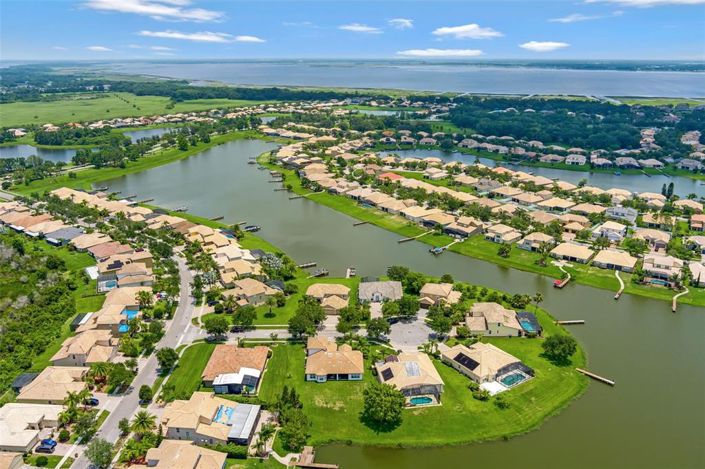 Image No.56-4 Bed Property for sale