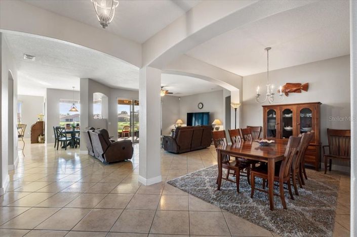 Image No.8-4 Bed Property for sale