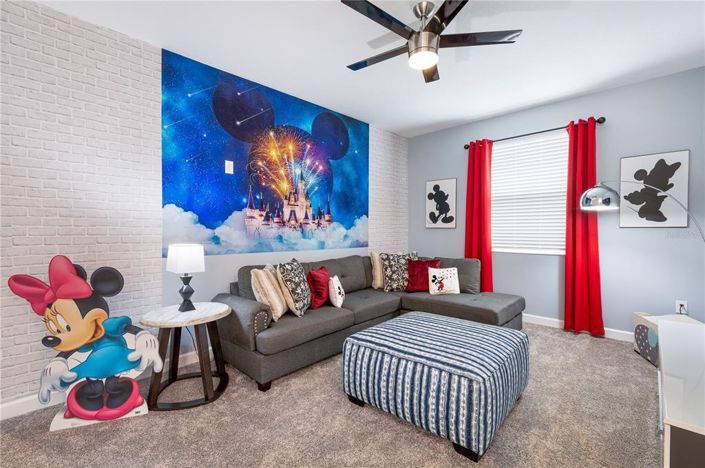 Image No.11-6 Bed Property for sale