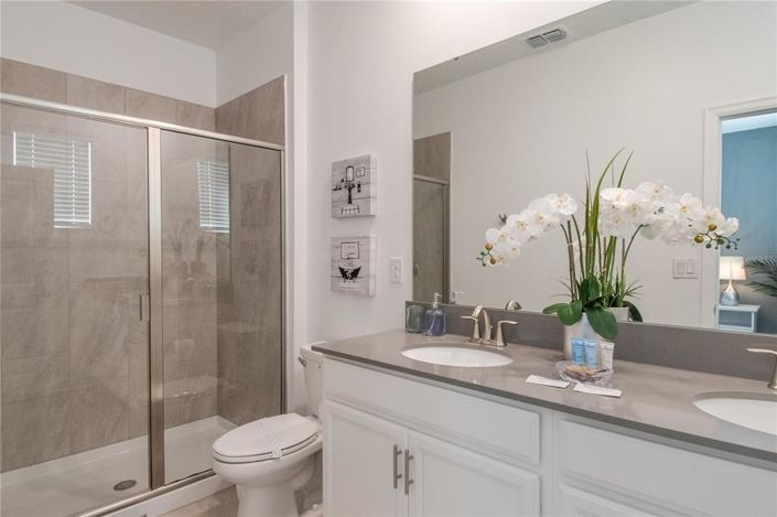 Image No.18-6 Bed Property for sale