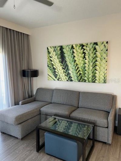 Image No.10-2 Bed Property for sale