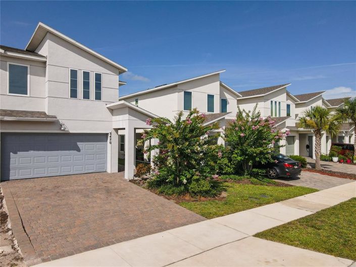 Image No.2-4 Bed Townhouse for sale