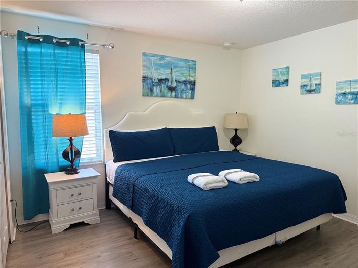 Image No.14-6 Bed Property for sale