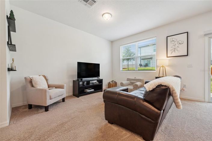 Image No.6-3 Bed Townhouse for sale