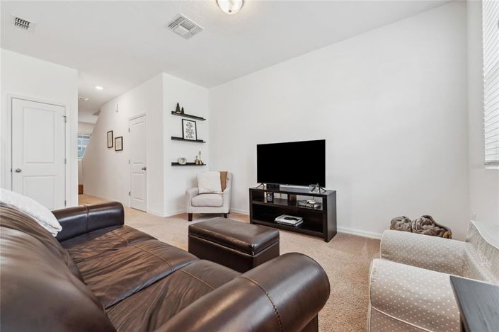 Image No.8-3 Bed Townhouse for sale