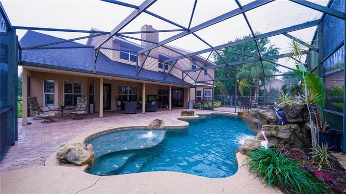 Image No.10-5 Bed Property for sale