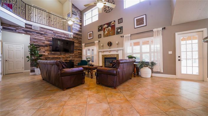 Image No.13-5 Bed Property for sale