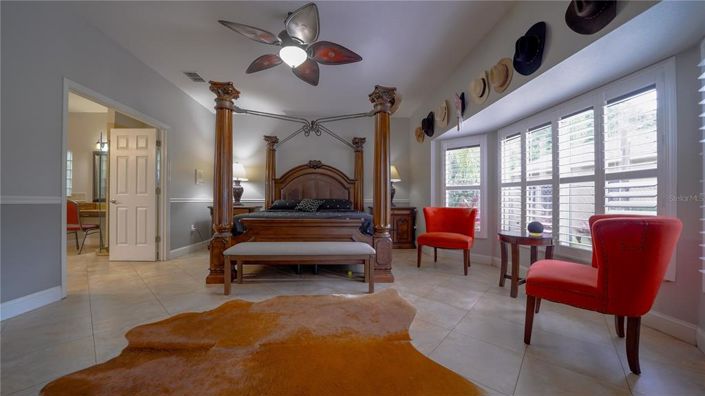 Image No.33-5 Bed Property for sale