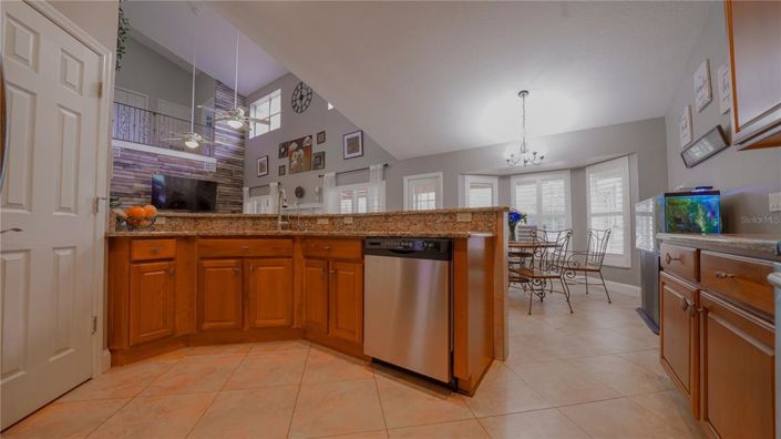 Image No.39-5 Bed Property for sale