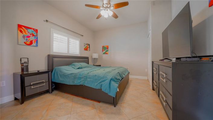 Image No.41-5 Bed Property for sale