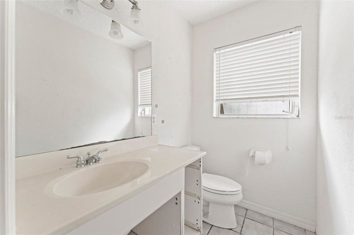 Image No.20-4 Bed Property for sale