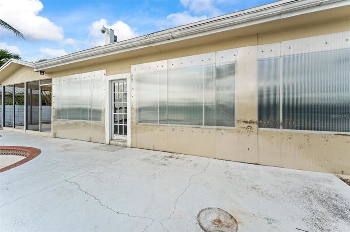 Image No.28-4 Bed Property for sale