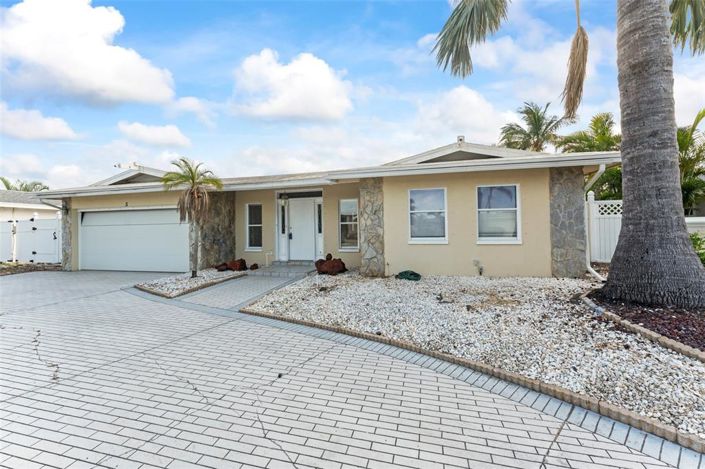 Image No.29-4 Bed Property for sale